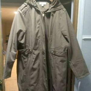 $240 Via Spiga Women's Water Resistant Hooded coat